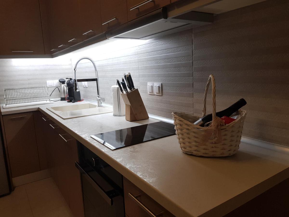 Mango Apartment Nikíti Eksteriør bilde