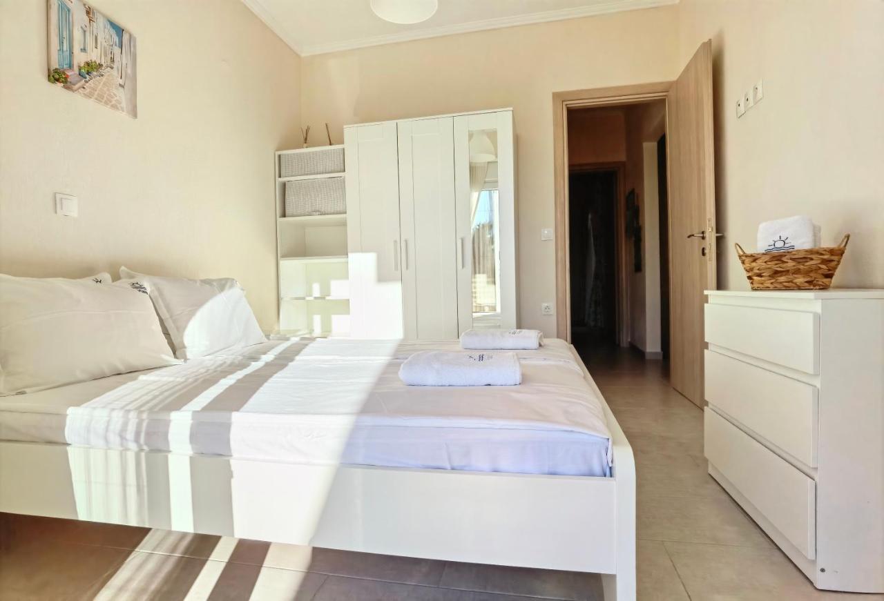 Mango Apartment Nikíti Eksteriør bilde