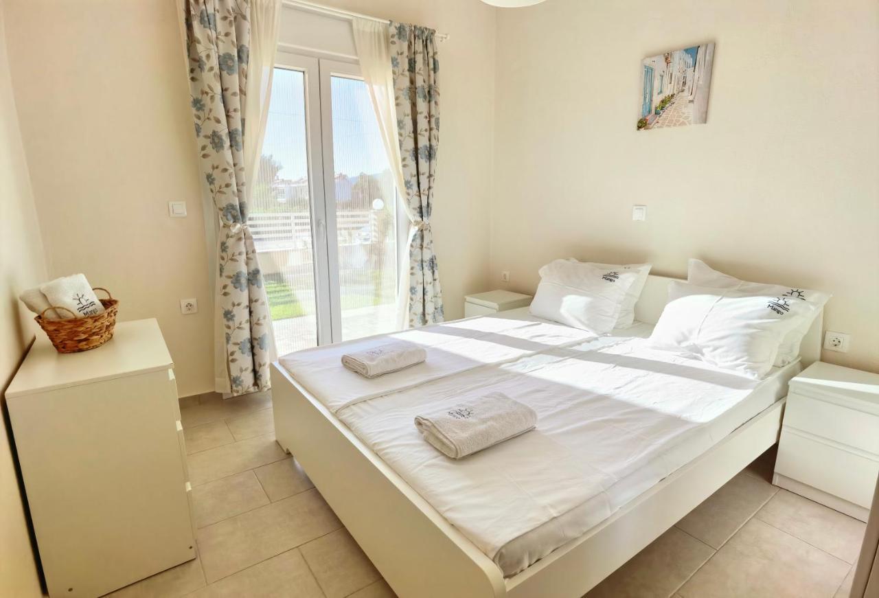 Mango Apartment Nikíti Eksteriør bilde