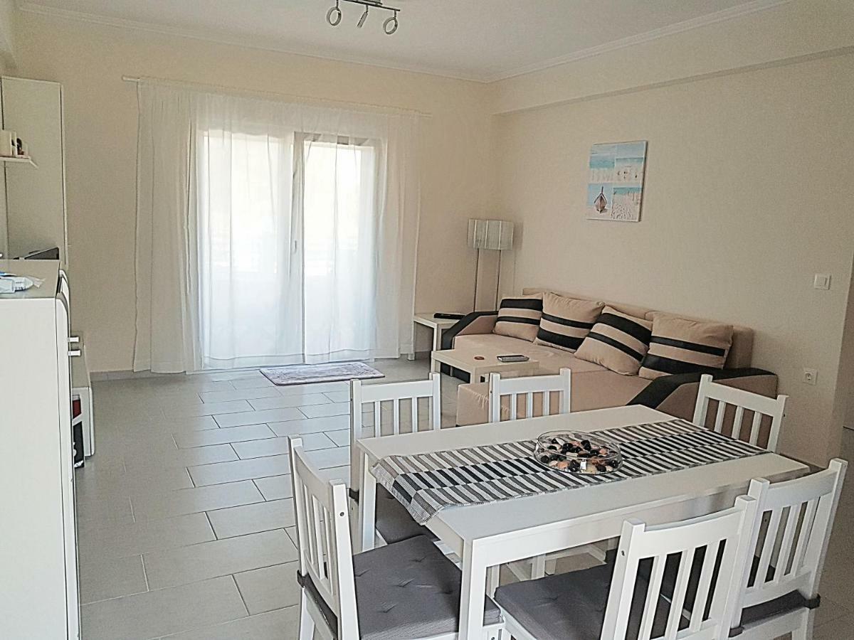Mango Apartment Nikíti Eksteriør bilde